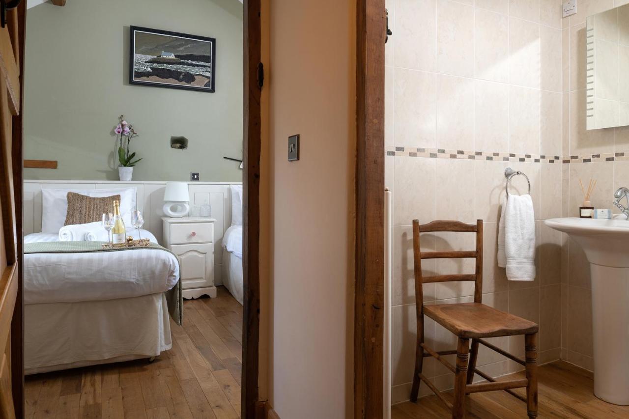 Beautiful Countryside Cottage On The North Wales Coast Abergele Esterno foto