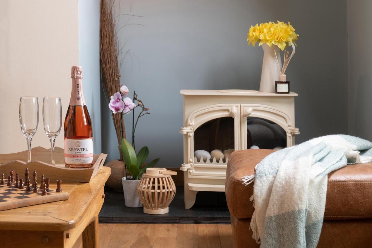Beautiful Countryside Cottage On The North Wales Coast Abergele Esterno foto